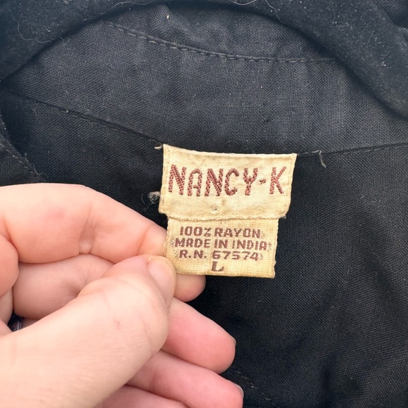 NANCY-K Vintage Western Embellished Button Front Long Sleeve Top - Picture 13 of 13